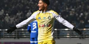 الهلال يسقط وسط الثلوج - أرض المملكة