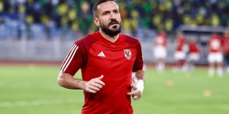 موقف محمد شريف من العودة للأهلي ومفاوضات الزمالك  - أرض المملكة