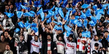 شاهد.. جمهور الزمالك يحيي لاعبيها بعد التعادل مع الأهلي فى القمة - أرض المملكة