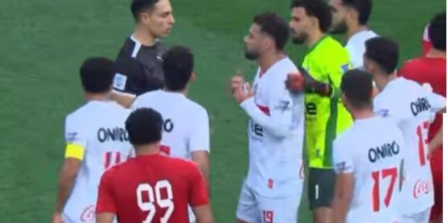 ممدوح عباس يُشن هجوما عنيفا على حكم مباراة الزمالك و حرس الحدود - أرض المملكة