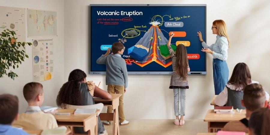 سامسونج تدمج الذكاء الاصطناعي وأندرويد في شاشاتها التفاعلية المخصصة للتعليم - أرض المملكة