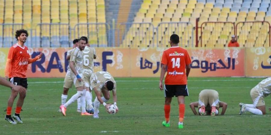 فاركو يُحرم الأهلي من الانفراد بصدارة الدوري - شاهد - أرض المملكة