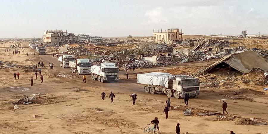 انخفاض كبير في عدد شاحنات المساعدات التي دخلت غزة الجمعة - أرض المملكة