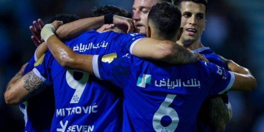 مواجهة قوية.. شاهد بث مباشر لمباراة ضمك والهلال في الدوري السعودي - أرض المملكة