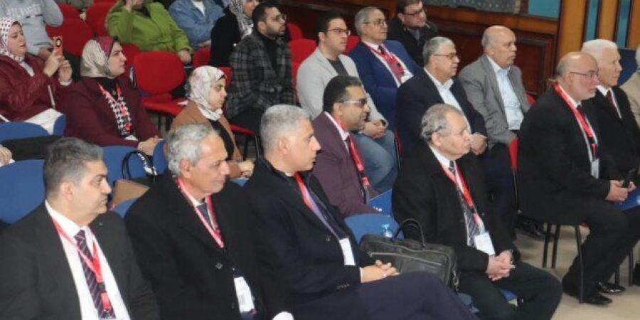 بالتعاون مع الجمعية الرمدية المصرية: عميد طب طنطا يفتتح المؤتمر السنوي الـ 37 لقسم طب وجراحة العين - أرض المملكة