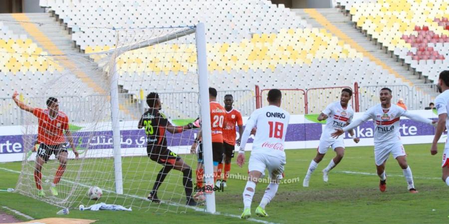 الدوري المصري| الزمالك يتقدم على فاركو بهدف بالشوط الأول.. فيديو - أرض المملكة