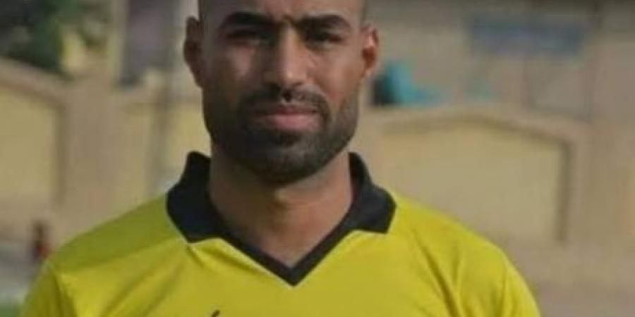 عبد العزيز السيد حكما لمباراة الزمالك و فاركو  - أرض المملكة