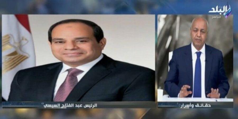 مصطفى بكري ساخرا من عروض ترامب عن التهجير: يعمل العملة واحنا نشيلها كمان.. من ذقنه وافتل له - أرض المملكة