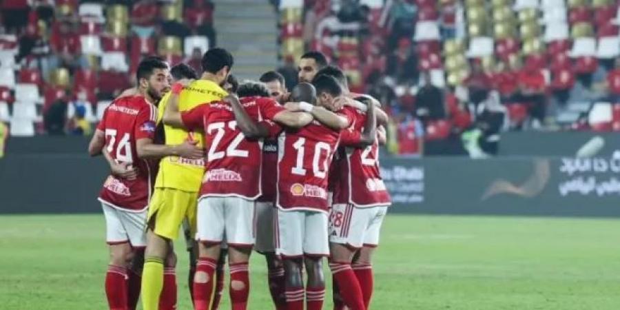 استبعاد نجم الأهلي من مباراة الزمالك بقرار من كولر - أرض المملكة