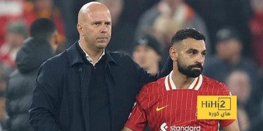 تعليق سلوت على مقارنة محمد صلاح بـ ميسي ورونالدو - أرض المملكة