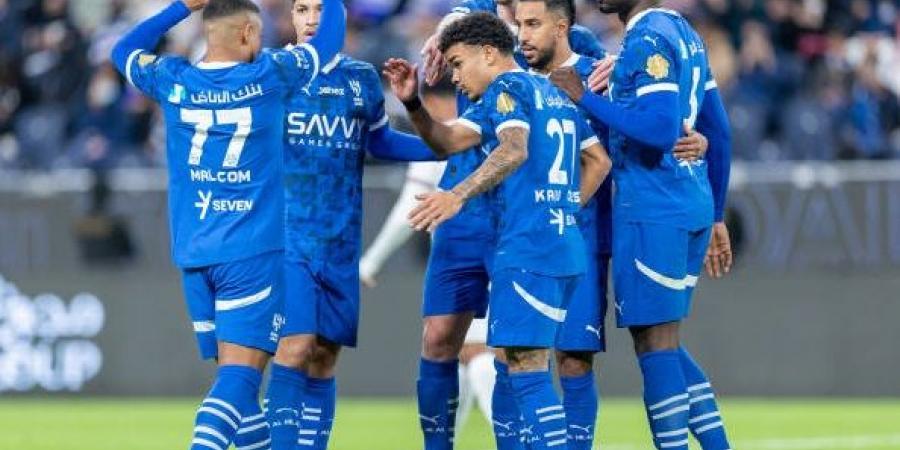 الهلال يضيق الخناق على الاتحاد بخماسية فى مرمي الخلود.. شاهد - أرض المملكة