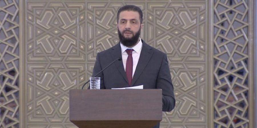 أحمد الشرع في مؤتمر الحوار الوطني: سوريا لا تقبل القسمة.. ووحدة السلاح واحتكاره بيد الدولة - أرض المملكة